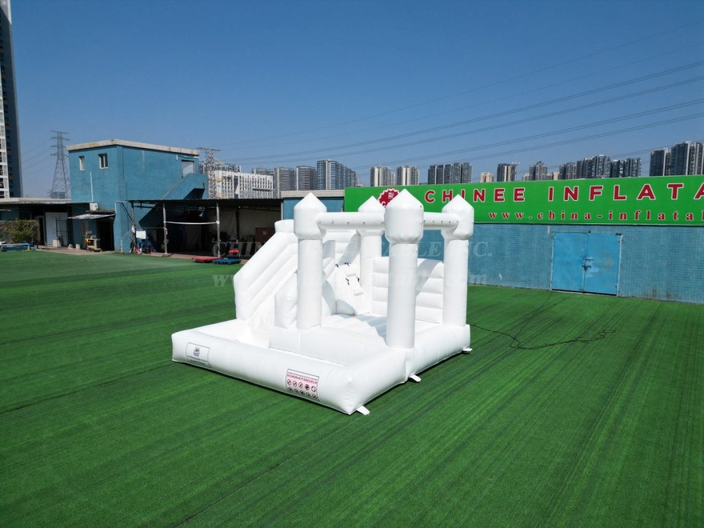 T2-3511 Wedding Castle Inflatable