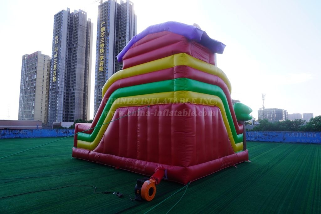 T2-8115 Farm-Themed Inflatable Playland